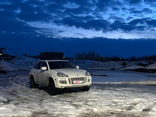 2007 Porsche Cayenne Turbo I Рестайлинг (957), белый, 2500000 рублей, вид 2