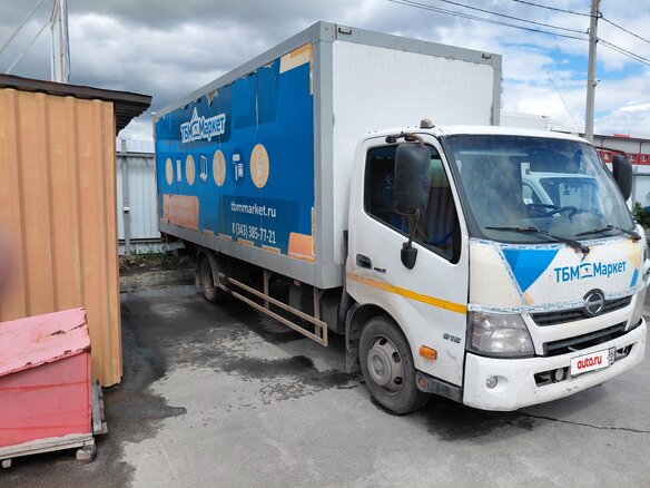 2013 Hino Series 300 (Dutro), белый, 1458000 рублей - вид 5
