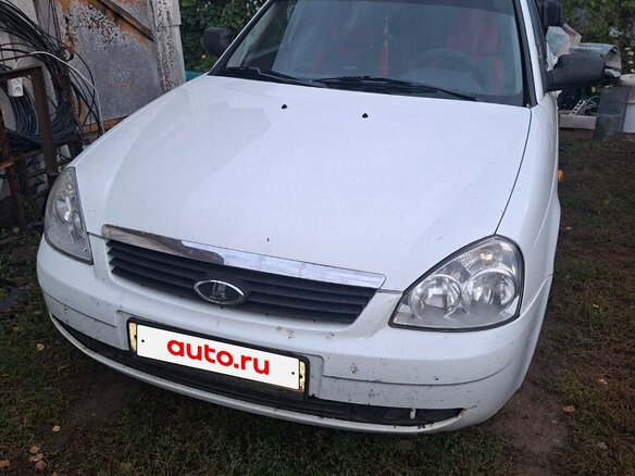2011 Lada (ВАЗ) Priora I, белый, 300000 рублей