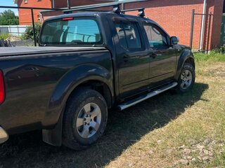 2005 Nissan Navara (Frontier) III (D40), чёрный, 1100000 рублей, вид 3