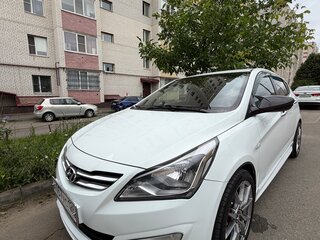 2015 Hyundai Solaris I Рестайлинг, белый, 1050000 рублей, вид 5