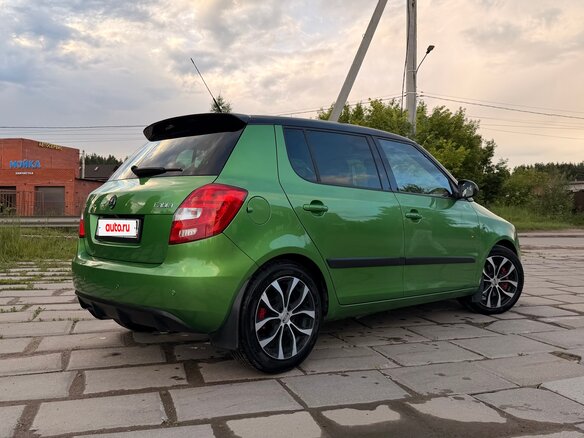 2010 Skoda Fabia RS II, зелёный, 850000 рублей - вид 4