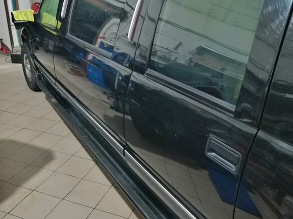 1997 GMC Suburban, чёрный, 6000000 рублей - вид 21