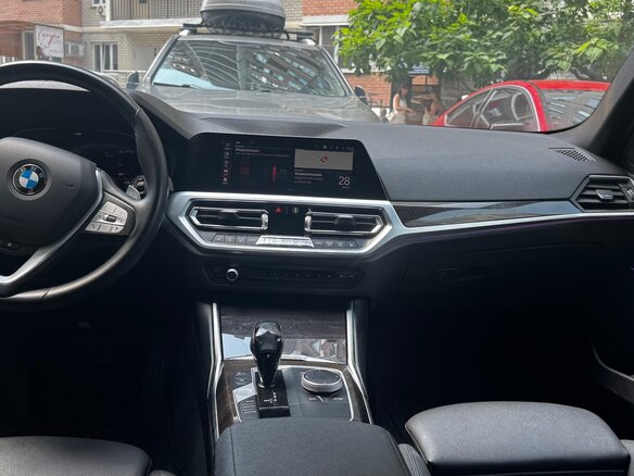 2020 BMW 3 серии 330i VII (G2x), чёрный, 3450000 рублей - вид 12