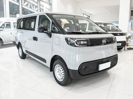 2026 Maxus V70, белый, 1690000 рублей, вид 2