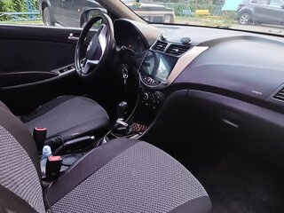 2012 Hyundai Solaris I, чёрный, 450000 рублей, вид 5