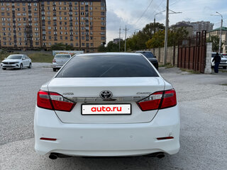 2013 Toyota Camry VII (XV50), белый, 1000000 рублей, вид 2