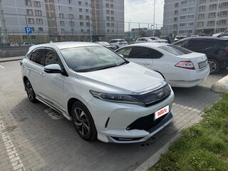 2018 Toyota Harrier III (XU60) Рестайлинг, белый, 2830000 рублей, вид 2