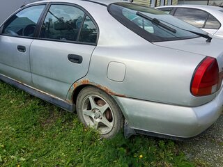 1998 Mitsubishi Carisma I, серебристый, 70000 рублей, вид 4