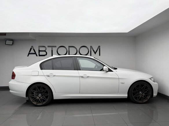 2011 BMW 3 серии 320i V (E90/E91/E92/E93) Рестайлинг, белый, 1224000 рублей - вид 5