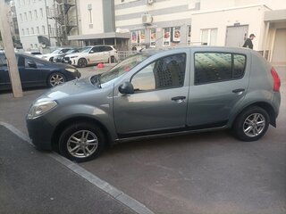 2010 Renault Sandero I, серебристый, 530000 рублей, вид 5
