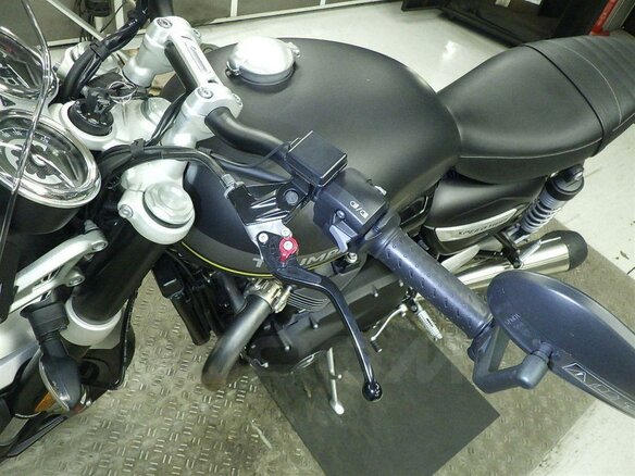 2022 Triumph Speed Twin, чёрный, 1320000 рублей - вид 17