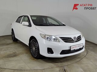 2011 Toyota Corolla X (E140, E150) Рестайлинг, белый, 1050000 рублей, вид 1
