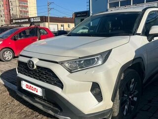 2022 Toyota RAV4 V (XA50), белый, 3100000 рублей, вид 2