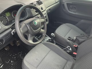 2011 Skoda Fabia II Рестайлинг, серебристый, 520000 рублей, вид 5