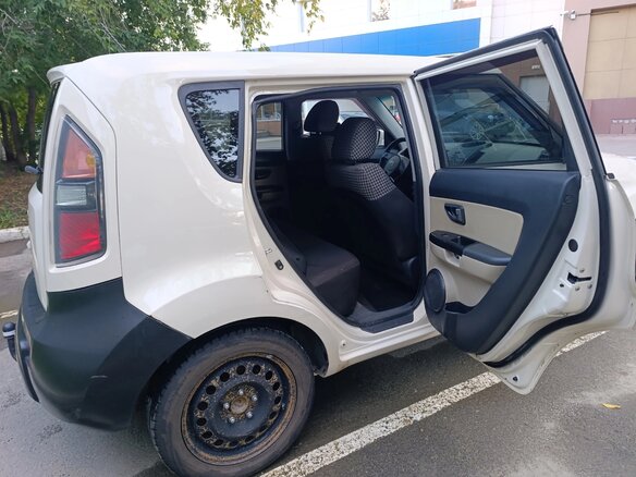 2011 Kia Soul I, бежевый, 490000 рублей - вид 19