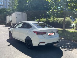 2018 Hyundai Solaris II, белый, 499999 рублей, вид 4
