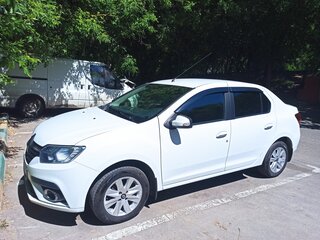 2018 Renault Logan II Рестайлинг, белый, 800000 рублей, вид 2
