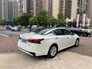 2020 Nissan Altima VI (L34), белый, 1440000 рублей, вид 4