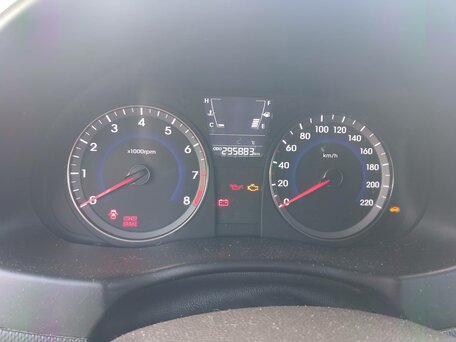 2013 Hyundai Solaris I, белый, 623000 рублей, вид 5