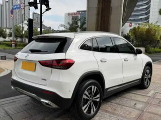 2022 Mercedes-Benz GLA 200 II (H247), белый, 2375000 рублей, вид 4