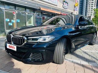 2023 BMW 5 серии 520i VII (G30/G31/G38) Рестайлинг, синий, 4820000 рублей, вид 3