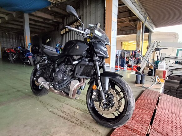2025 Yamaha MT-07 (FZ-07), чёрный, 1020000 рублей - вид 34
