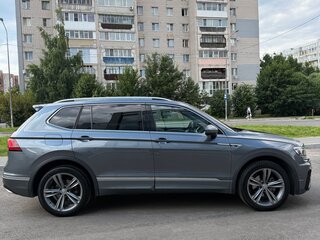 2021 Volkswagen Tiguan Allspace II, серый, 2700000 рублей, вид 5