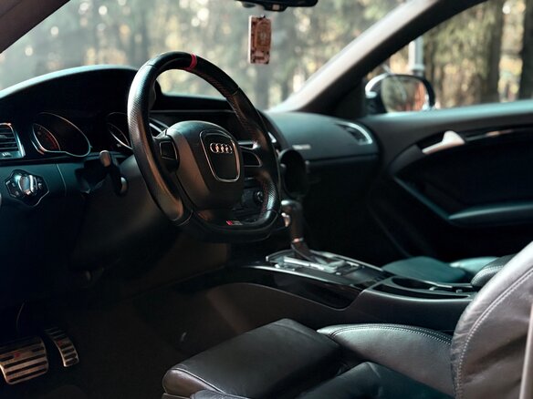2010 Audi A5 I (8T), чёрный, 1300000 рублей - вид 10