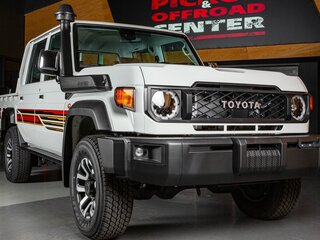 2025 Toyota Land Cruiser 79 70 Series Рестайлинг 2, бежевый, 9998000 рублей, вид 2