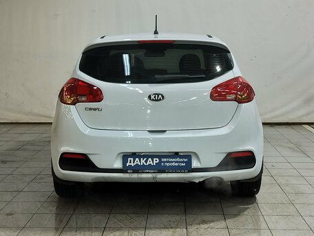 2013 Kia Ceed II, белый, 870000 рублей, вид 5