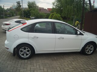 2009 Ford Focus II Рестайлинг, белый, 650000 рублей, вид 5