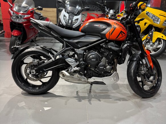 2022 Triumph Trident 660, оранжевый, 785000 рублей - вид 5