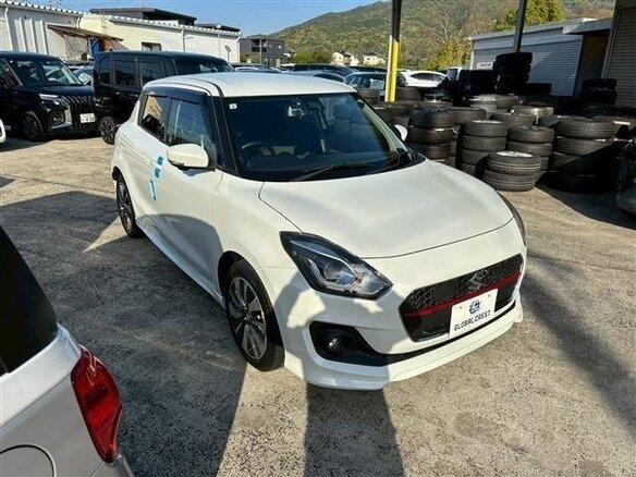 2017 Suzuki Swift V, белый