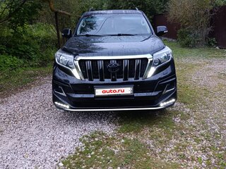 2013 Toyota Land Cruiser Prado 5-speed 150 Series Рестайлинг 1, чёрный, 4100000 рублей, вид 1