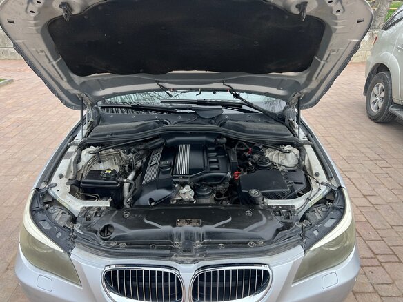 2004 BMW 5 серии 520i V (E60/E61), серебристый - вид 13