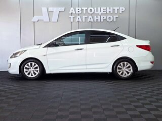 2013 Hyundai Solaris I, белый, 665000 рублей, вид 3