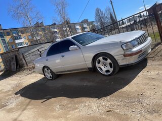1994 Toyota Crown IX (S140), белый, 400000 рублей, вид 2