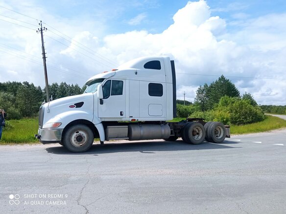 2003 Peterbilt 387, белый, 2400000 рублей - вид 4