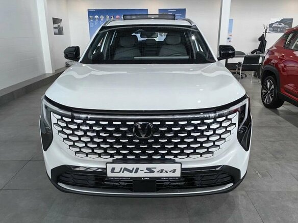 2026 Changan UNI-S I Рестайлинг, белый - вид 1