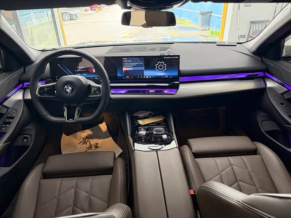 2024 BMW 5 серии 525i VIII (G60/G61/G68), белый - вид 9