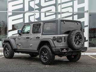 2021 Jeep Wrangler IV (JL), серый, 5498000 рублей, вид 2