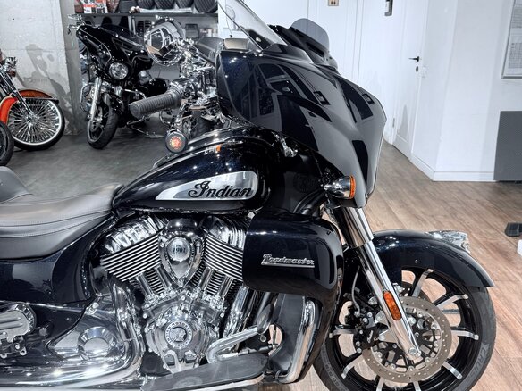 2023 Indian Roadmaster, чёрный, 3499000 рублей - вид 11