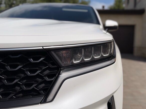 2021 Kia Sorento IV, белый, 3050000 рублей - вид 1