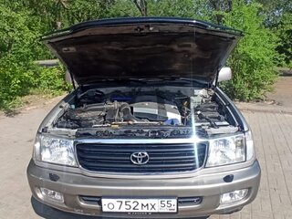 2001 Toyota Land Cruiser 100 Series, серебристый, 1300000 рублей, вид 2