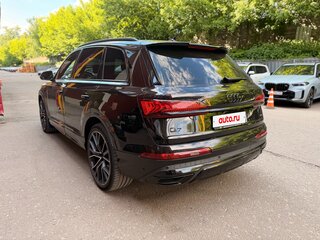 2022 Audi Q7 50 TDI II (4M) Рестайлинг, чёрный, 7050000 рублей, вид 4