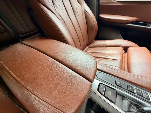 2015 BMW X6 30d II (F16), коричневый, 3850000 рублей - вид 12