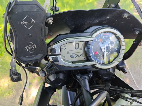 2012 Triumph Tiger 800, белый, 670000 рублей - вид 12