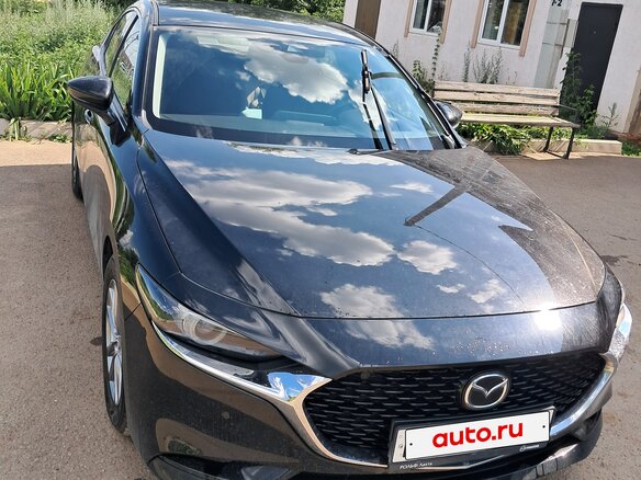 2022 Mazda 3 IV (BP), чёрный, 3680000 рублей - вид 2