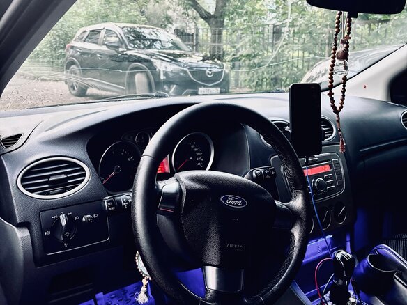 2008 Ford Focus II Рестайлинг, чёрный, 445000 рублей - вид 4
